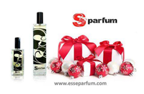 La red de franquicias Esse Parfum desea un feliz 2015 a clientes, franquiciados, simpatizantes y amigos