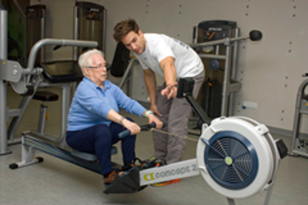 Infinit Fitness se preocupa también por nuestros mayores en sus franquicias