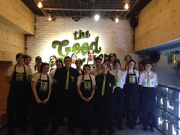 TGB, la tercera franquicia de Restalia, se instala en Pamplona