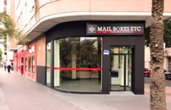 Mail Boxes Etc. estrena su segunda franquicia en Elche