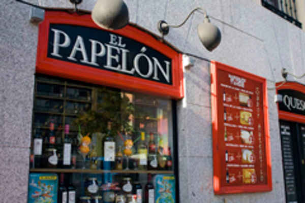 Taberna El Papelón traspasa en régimen de franquicia a uno de sus trabajadores un local en Sevilla