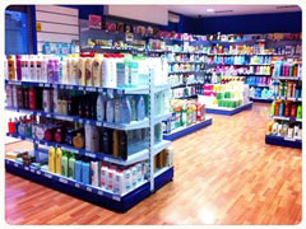 Perfumería y Droguería Arcas inicia su expansión como franquicia