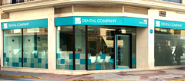 Dental Company continúa la estrategia de expansión de sus franquicias por el sur de la península