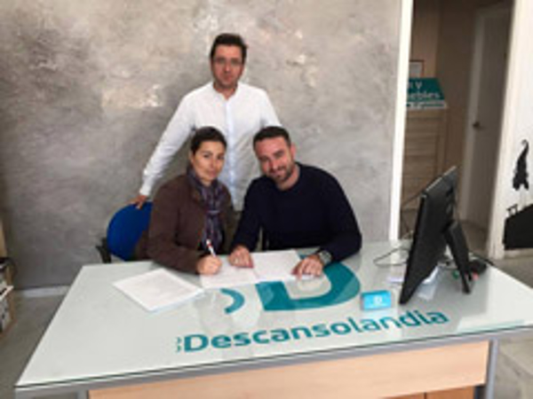 Descansolandia abre las puertas de su nueva franquicia en Rota, Cádiz