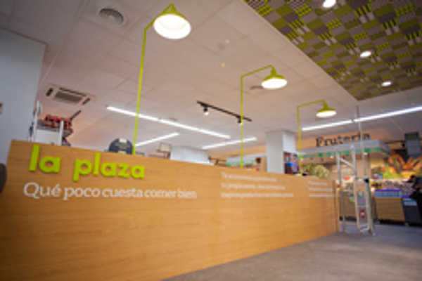 La red de franquicias DIA lanza un nuevo formato bajo el nombre de ‘La Plaza’
