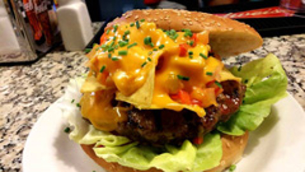 La red de franquicias Barba Rossa presenta la Armadillo Burger