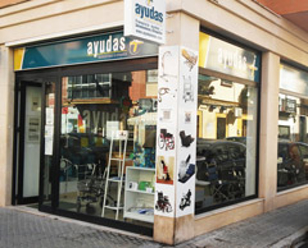 Cuenta atrás para la apertura de la franquicia Ayudas Más Benidorm 