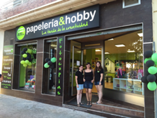 Inauguración de la franquicia Alfil.be papelería & hobby Puerto de Sagunto