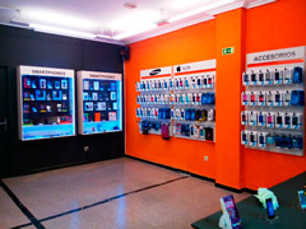 Tecnyshop Mobilfree firma un nuevo contrato de franquicia en Tenerife 