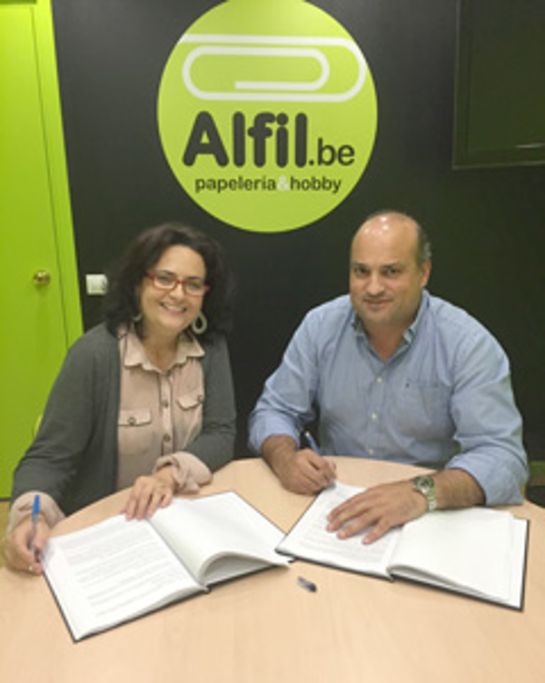 Nueva firma para la franquicia Alfil.be Porto-Portugal Papelería & Hobby