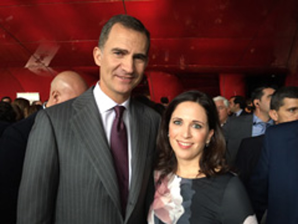 La franquicia holaMOBI, finalista en los Premios CEPYME 2015