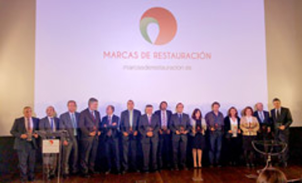 La red de franquicias Restalia recibe el premio FEHRCAREM 2015 en la categoría de Internacionalización