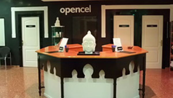 La red de franquicias Opencel deja de cobrar los dos primeros meses de royalty