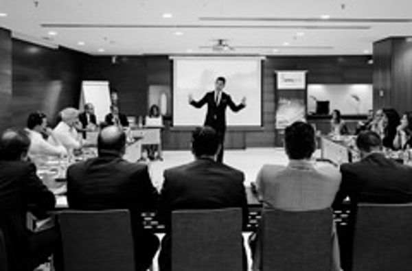 Nuevos distribuidores y nuevo curso de formación de las franquicias SMS Pro