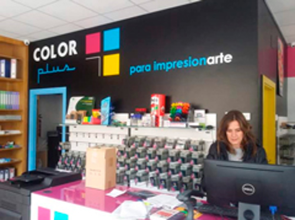 La nueva franquicia Color Plus Haro abre sus puertas al público
