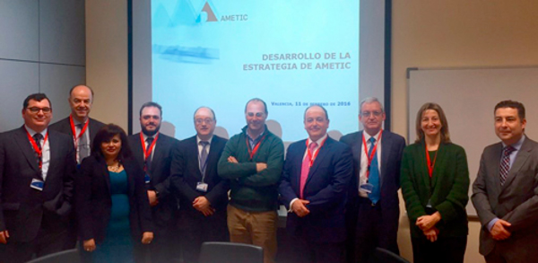 La franquicia Akiwifi, en el relanzamiento del consejo territorial de la Comunitat Valenciana de Ametic