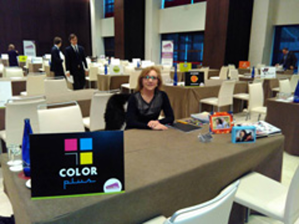 La red de franquicias Color Plus tuvo un día ocupado en Franquishop Sevilla