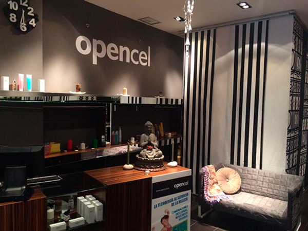 Opencel se cuestiona qué tener en cuenta para elegir una franquicia de belleza