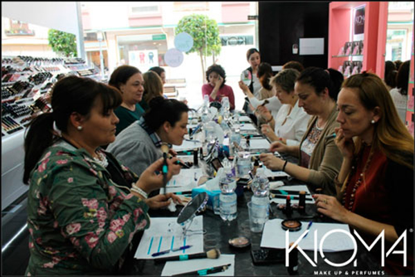 Master Class de maquillaje en la franquicia Kioma