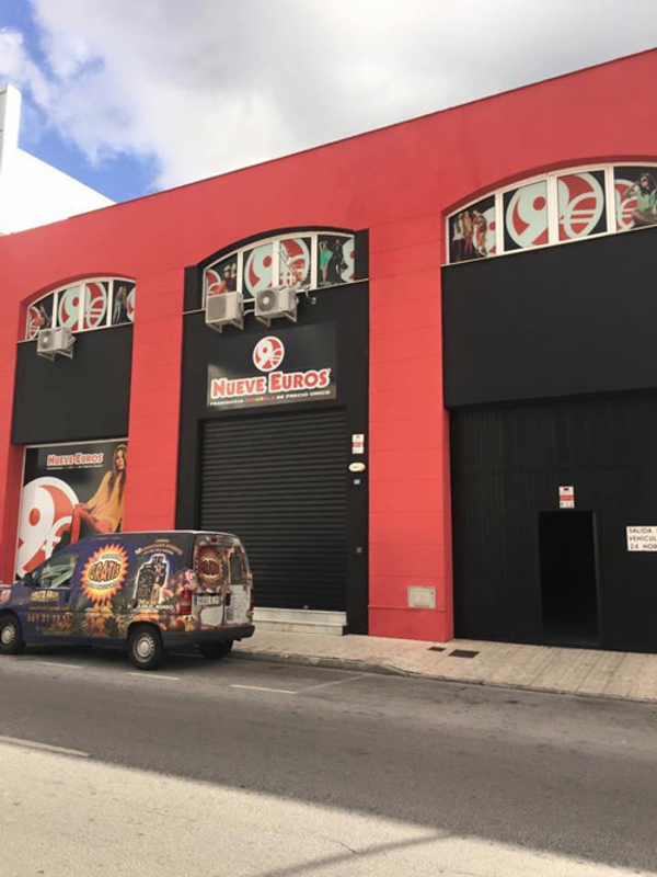 La exitosa franquicia 9 Nueve Euros dispone de las mejores instalaciones para atender a sus ya 60 franquiciados