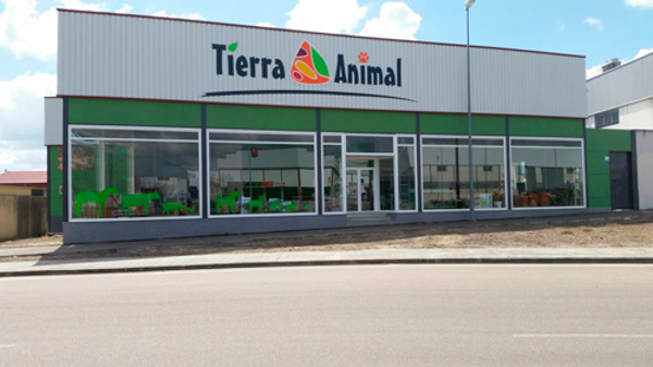 Tierra Animal inaugura franquicia en Miajadas