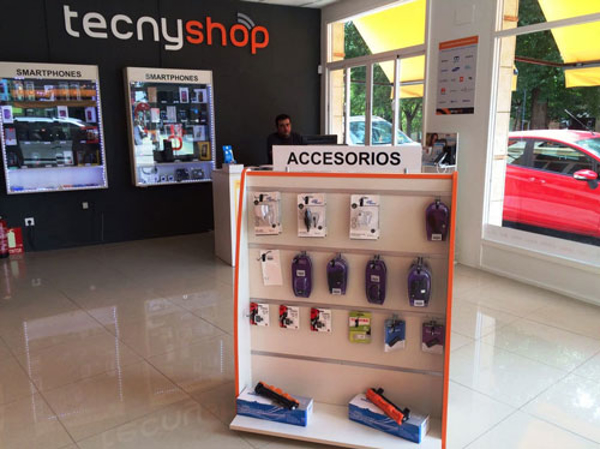 Tecnyshop abre las puertas de su nueva franquicia en Sant Celoni