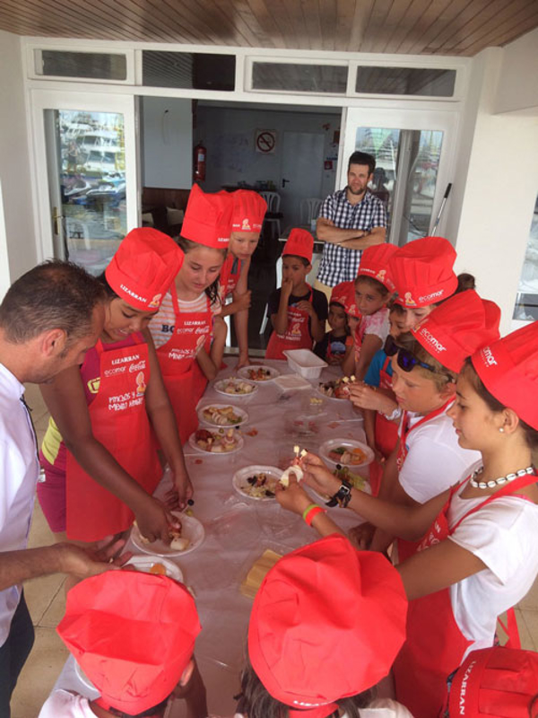 Alicante se suma a los talleres “Pinchos y Medio Ambiente” de la franquicia LIZARRAN y la Fundación Ecomar