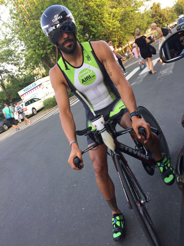 La red de franquicias Alfil.be participa en una triatlon