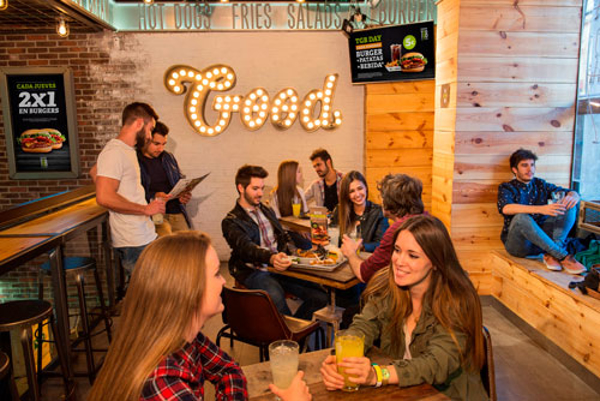 Las franquicias 100 Montaditos y TGB elegidas “Cervecería del Año” y “Burger del año” por los consumidores