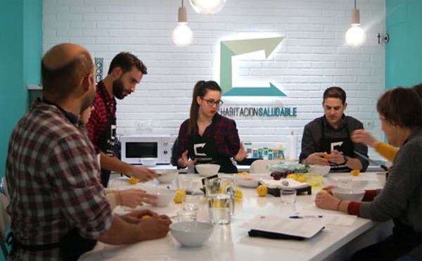 La franquicia especializada en Salud, Azahar Salud, se alía con Sano Center en Granada