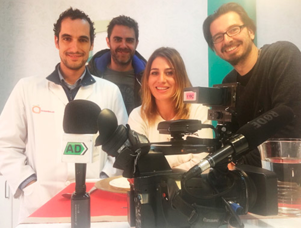 Canal Sur acude a las instalaciones de la franquicia Azahar Salud