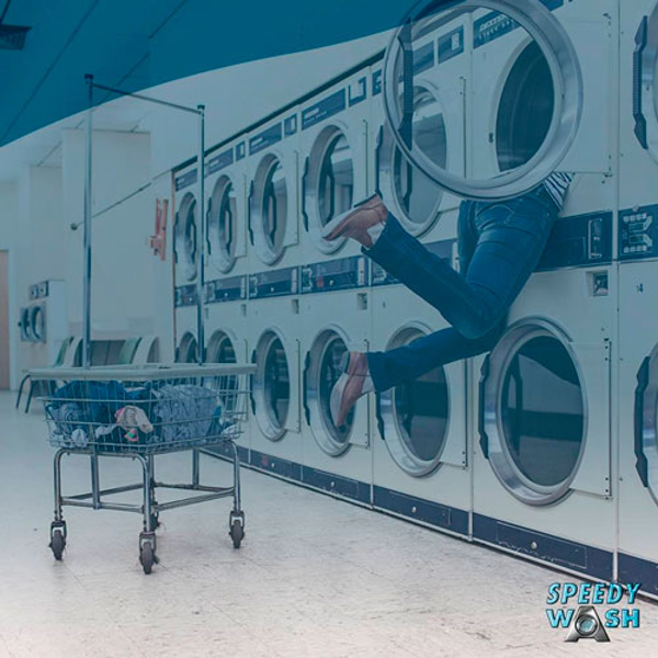 Haz tu colada en las franquicias Speedy Wash y despreocúpate de la tarifa de la luz