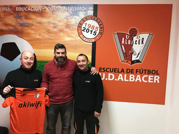La franquicia Akiwifi Albacete con U.D. Albacer