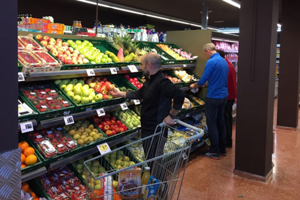 La red de franquicias Eroski inaugura un supermercado franquiciado en Mutriku