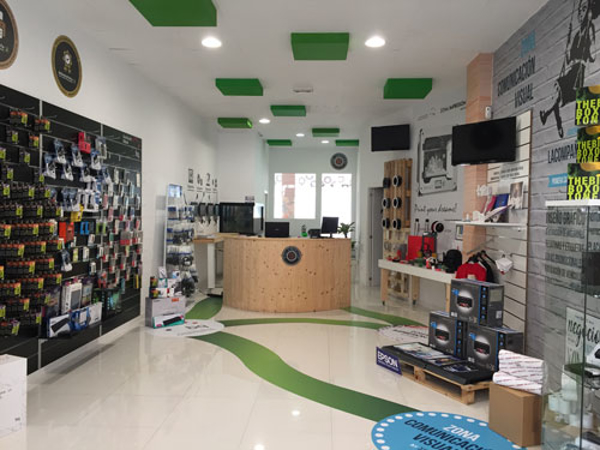 Apertura de la nueva franquicia Debuenatinta Gijón- La Calzada