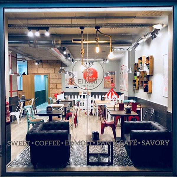 La franquicia El Molí Pan & Café no para de crecer con su reciente apertura en Playa de San Juan (Alicante)