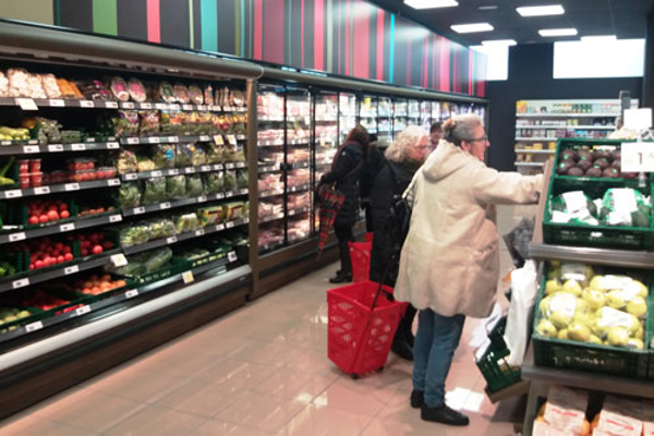 Eroski inaugura una nueva franquicia en la localidad menorquina de Alaior