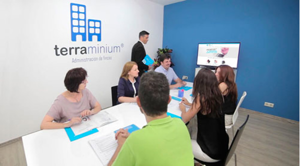 La red de franquiciasTerraminium desarrolla un sistema de gestión y comunicación a través de Whatsapp para las comunidades de vecinos