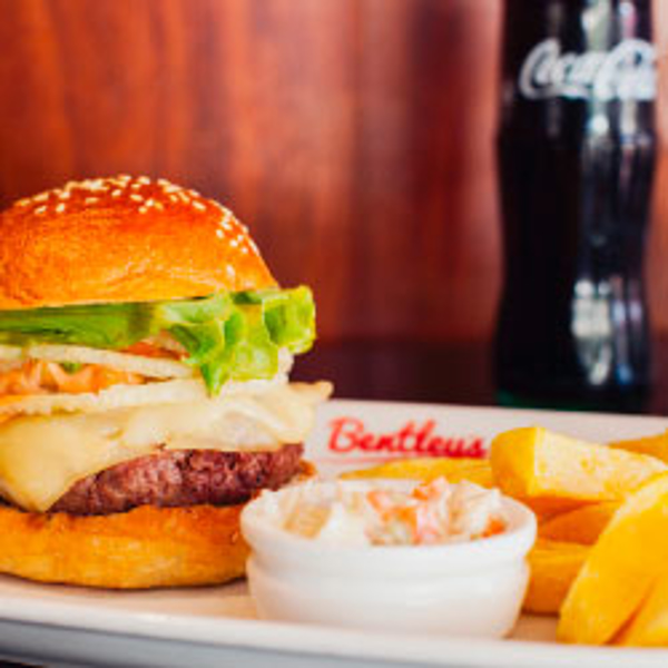 La franquicia Bentley’s Burger, destacada cadena de hamburgueserías gourmet de gran calidad en sus productos