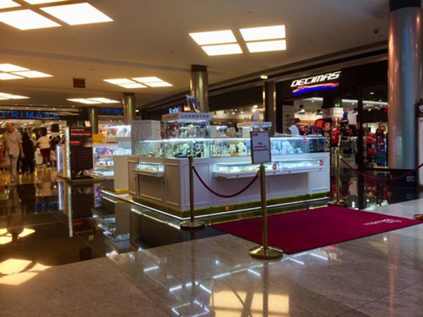 El centro comercial más grande del noroeste peninsular acoge una franquicia Luxenter