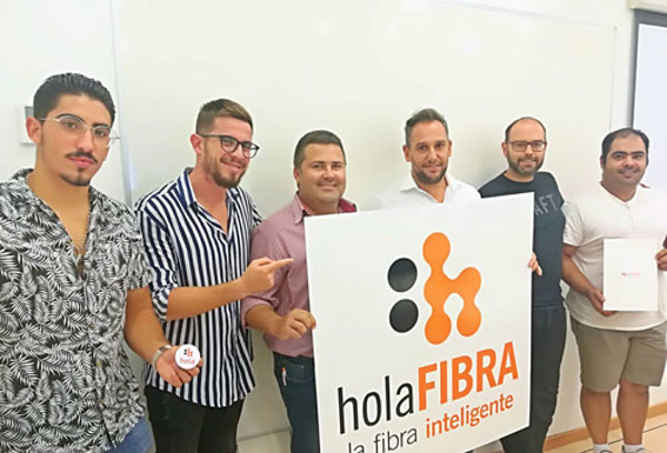 ¡Nuevos franquiciados de la franquicia holaFIBRA finalizan su formación!