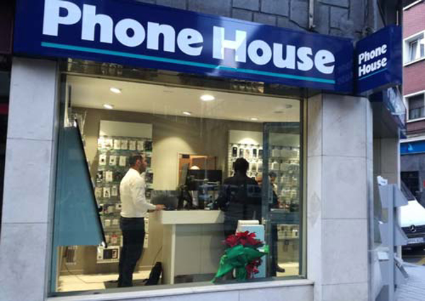 PhoneHouse inaugura su tercera franquicia en Gijón (Asturias) con la que suma once en el Principado de Asturias
