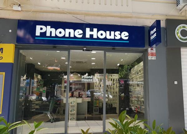 Phone House inaugura tres nuevas franquicias