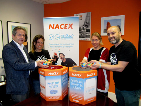 La campaña de la franquicia NACEX y la Fundación Asdent cumple su primer año, sumando más de 20 toneladas de tapones solidarios