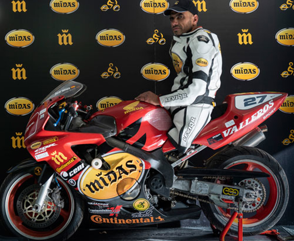 Óscar Labiaga cumple el sueño de participar en la Racer Explosion del Jarama, gracias al patrocinio de la franquicia Midas