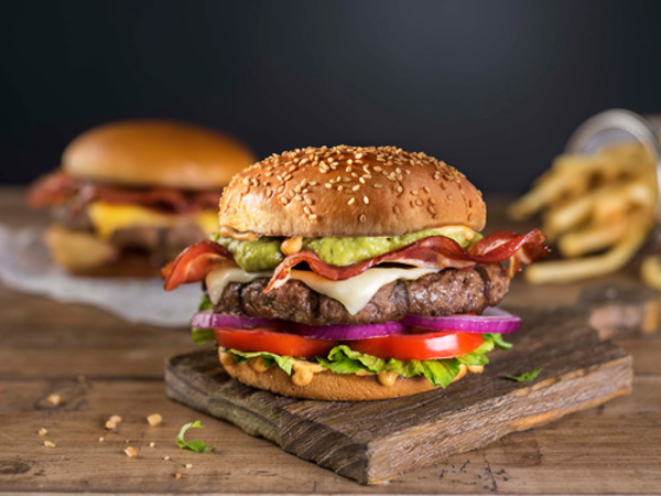 Los jueves en la franquicia Carl's Jr. se llaman "Angus Day"
