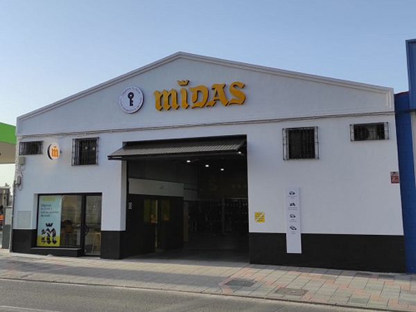 Nueva inauguracion en Fuenguirola de una franquicia taller MIdas.