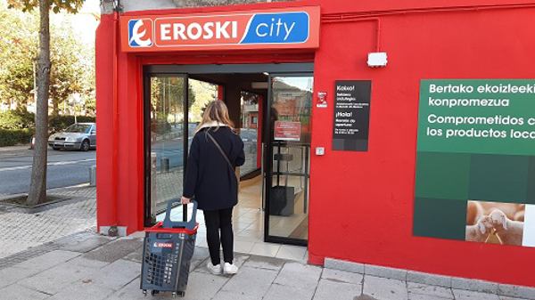 Eroski inaugura un nuevo supermercado franquicia en la localidad Guipuzcoana de Pasai Donibane