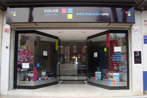 Se inaugura en Alcalá de Henares una nueva franquicia de Color Plus