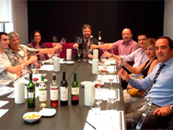 Nuevos franquiciados Casa Ibericus & Cia en las instalaciones de Gonzalez Byass